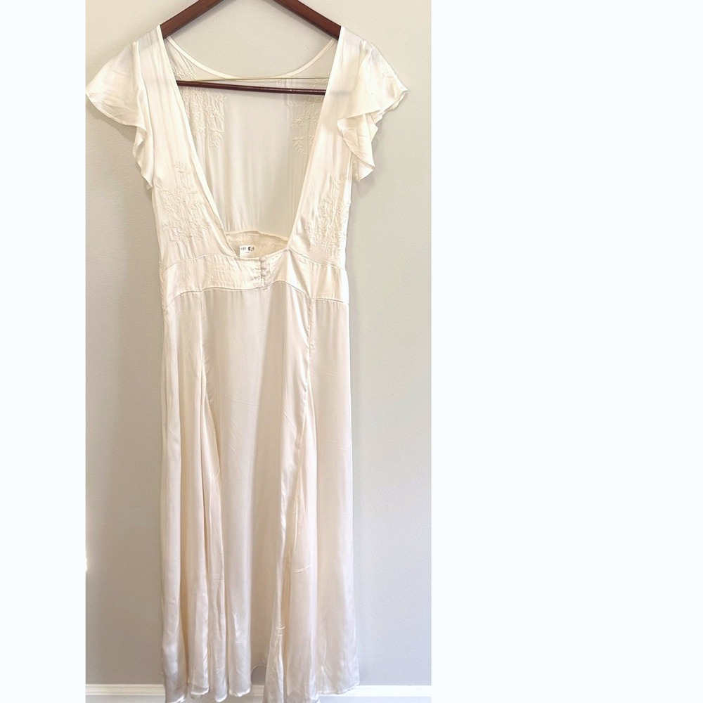 Zara Home Cream Satin Embroidered Flutter Sleeve Open Back Nightgown SZ L NWT - Picture 2 of 11